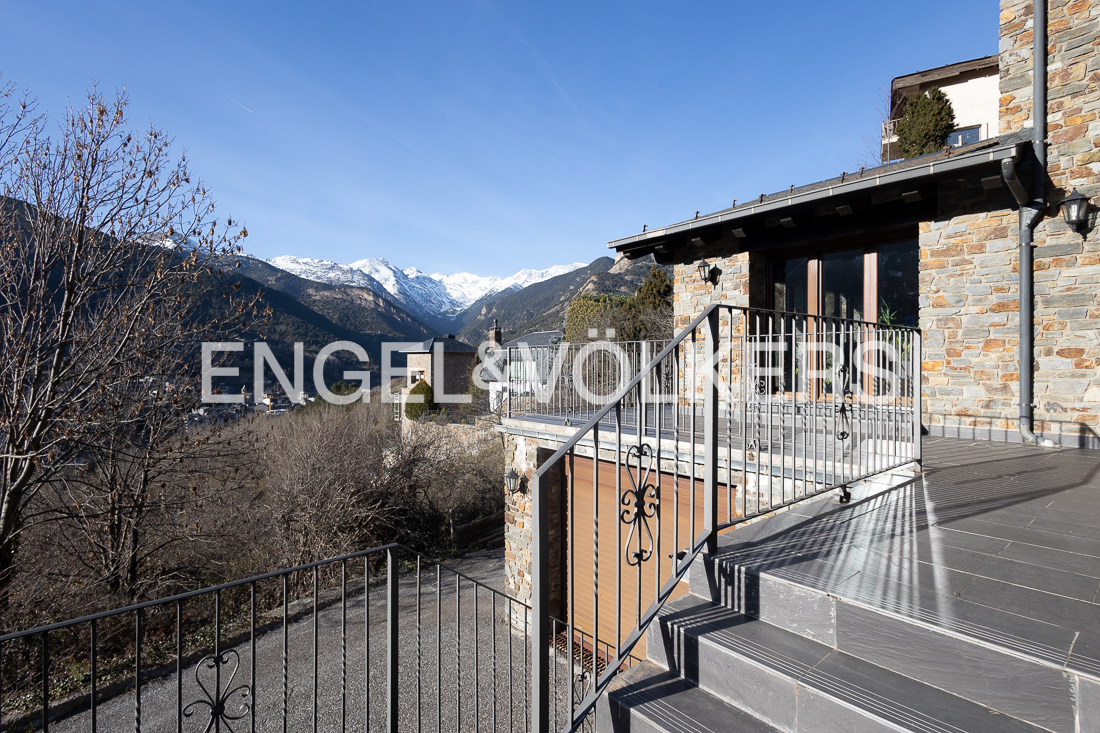 Chalet en venta en L'Aldosa de la Massana, 4 habitaciones, 364 metros