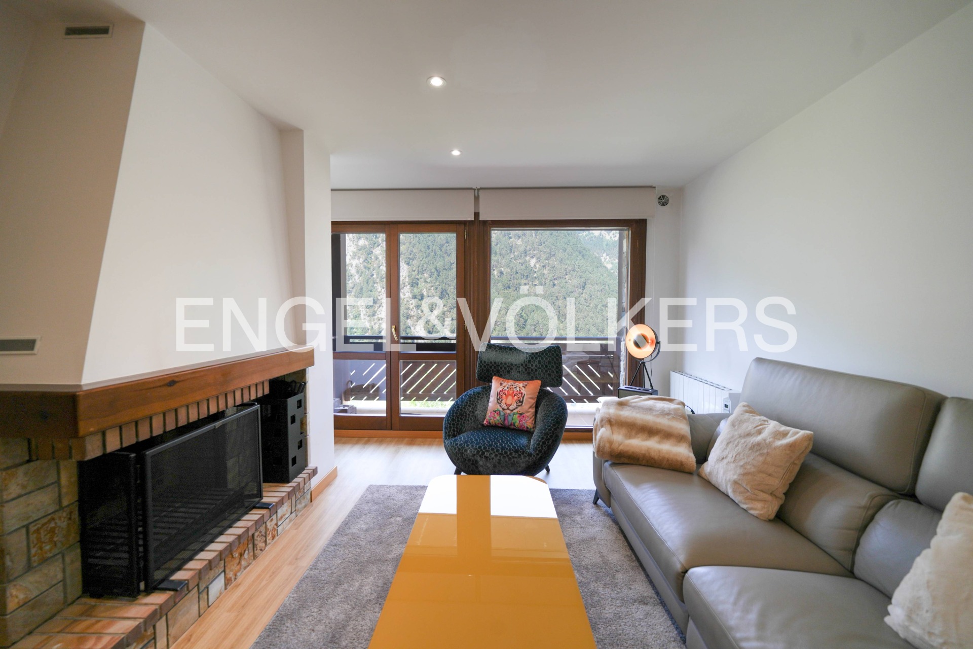 Pis en venda a Arinsal, 2 habitacions, 95 metres