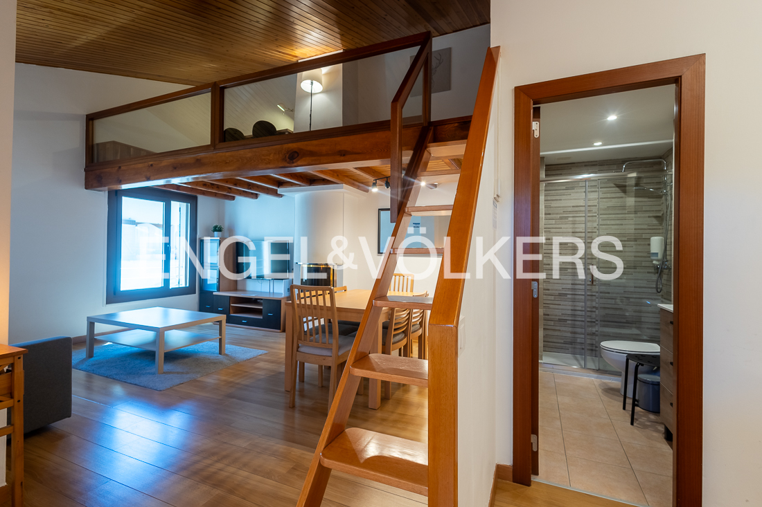 Àtic de lloguer a Els Cortals, 2 habitacions, 84 metres