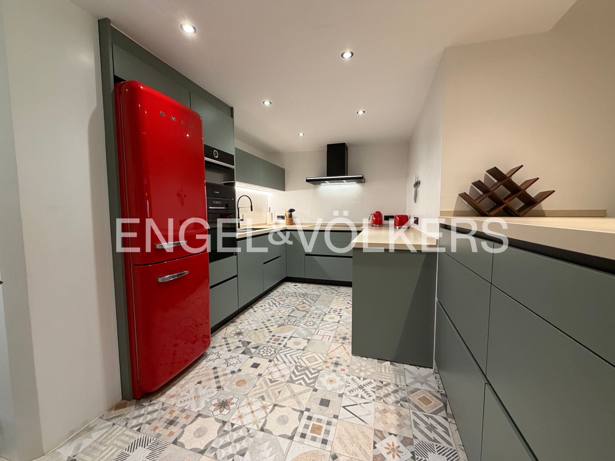Piso de alquiler en La Cortinada, 2 habitaciones, 91 metros