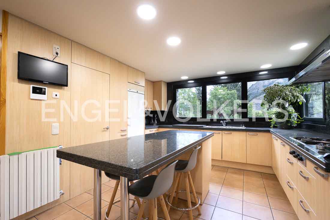 Xalet en venda a Ordino, 4 habitacions, 418 metres