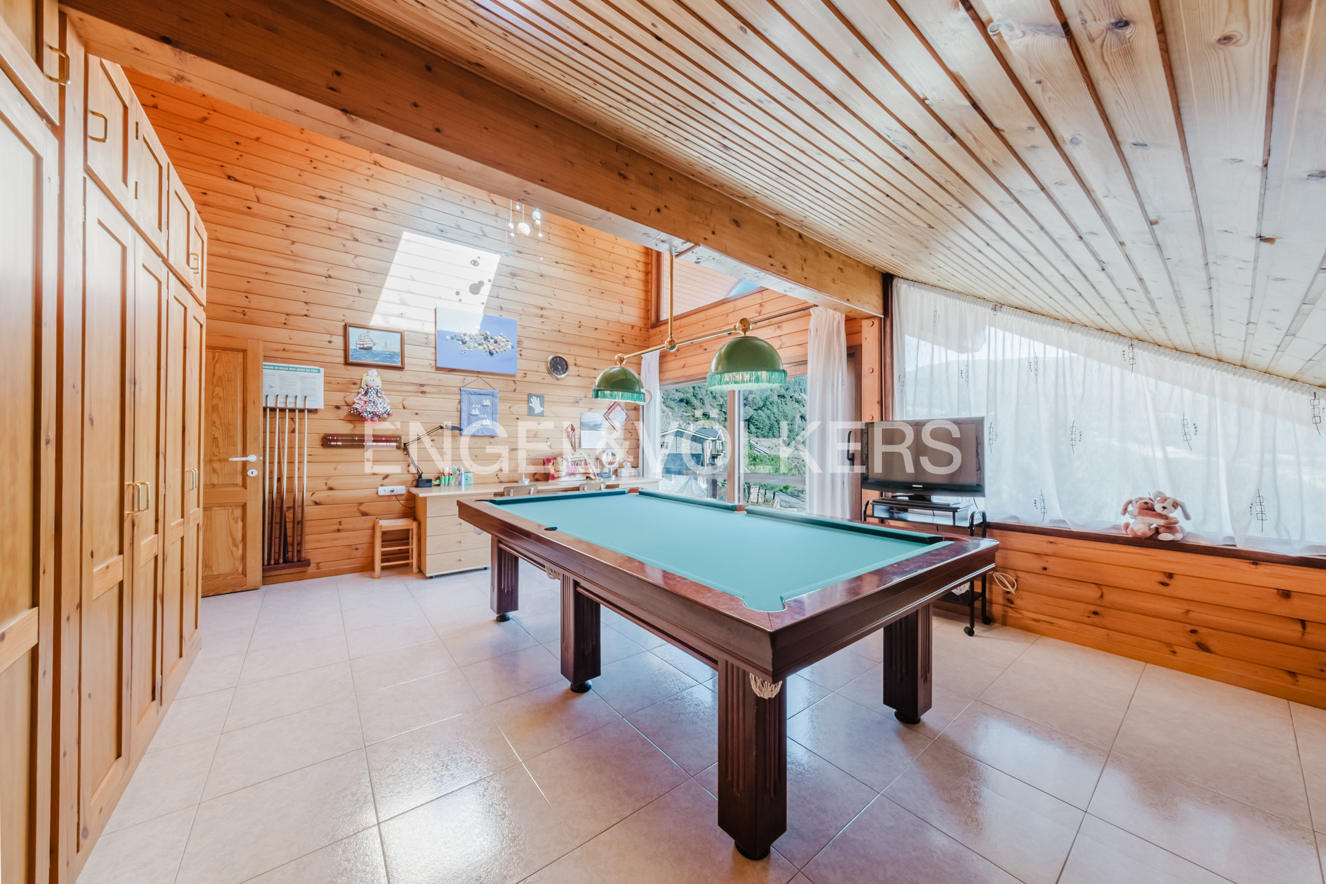 Chalet en venta en Certers, 8 habitaciones, 603 metros