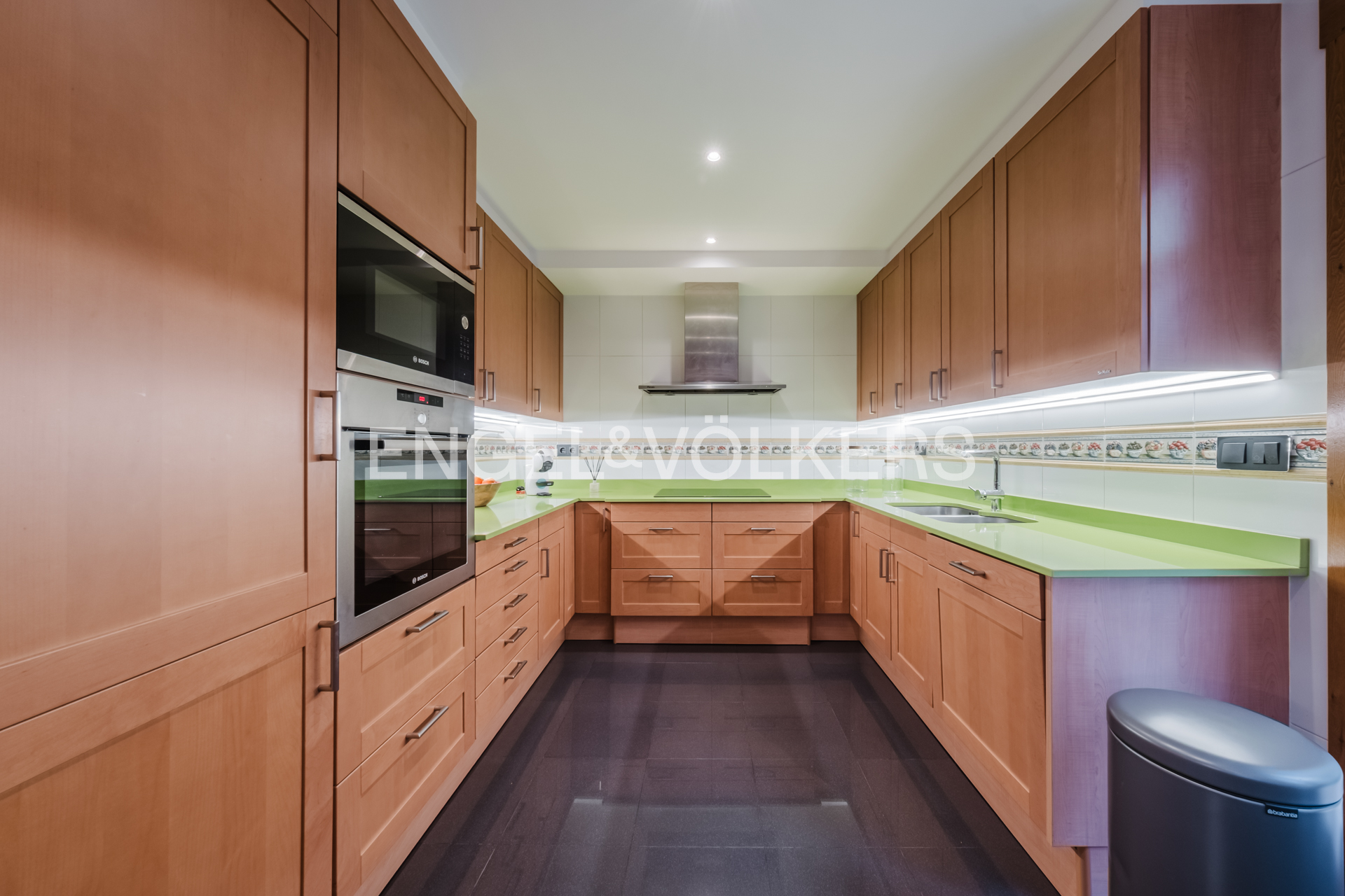 Casa adossada en venda a Arans, 4 habitacions, 382 metres