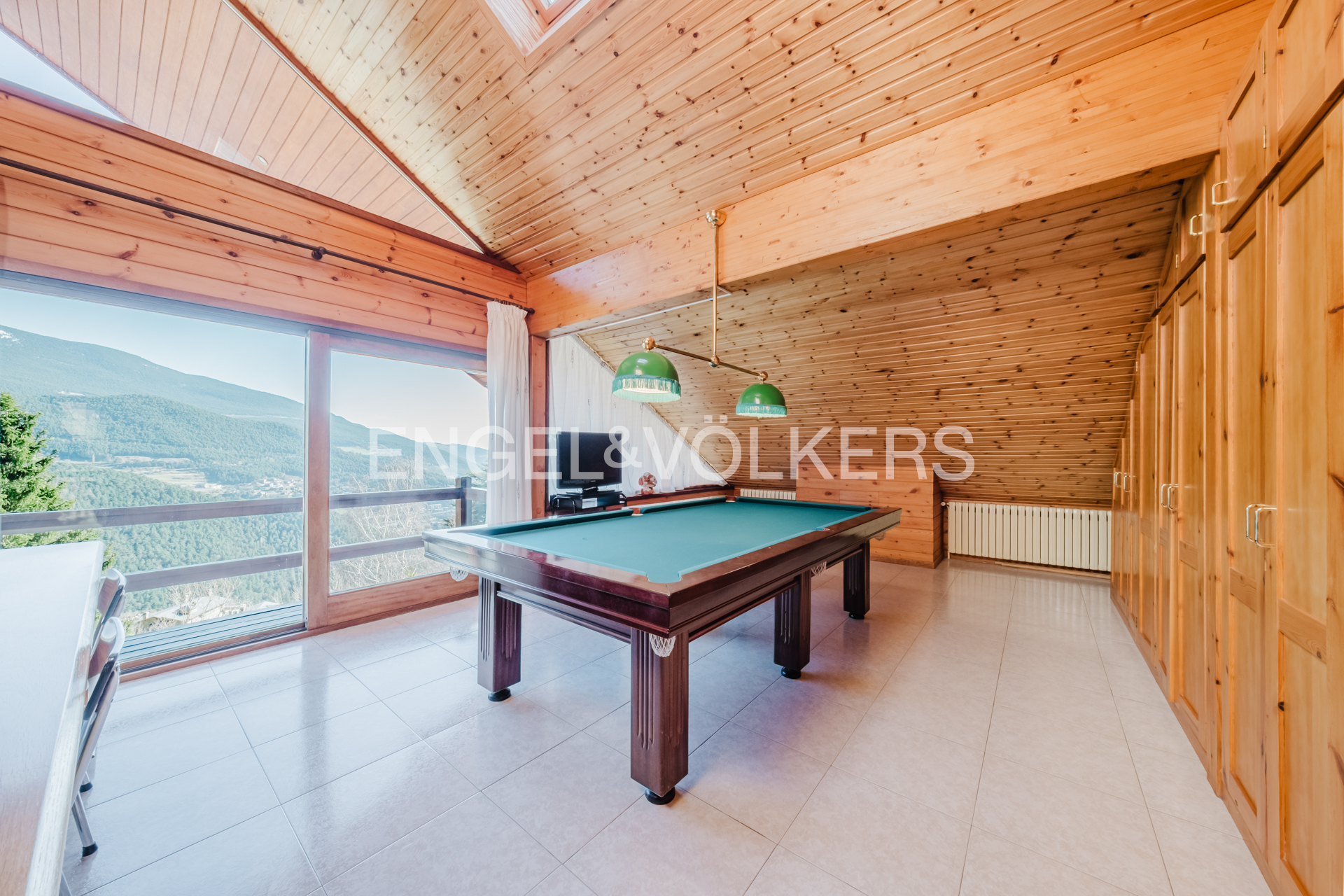 Chalet en venta en Certers, 8 habitaciones, 603 metros