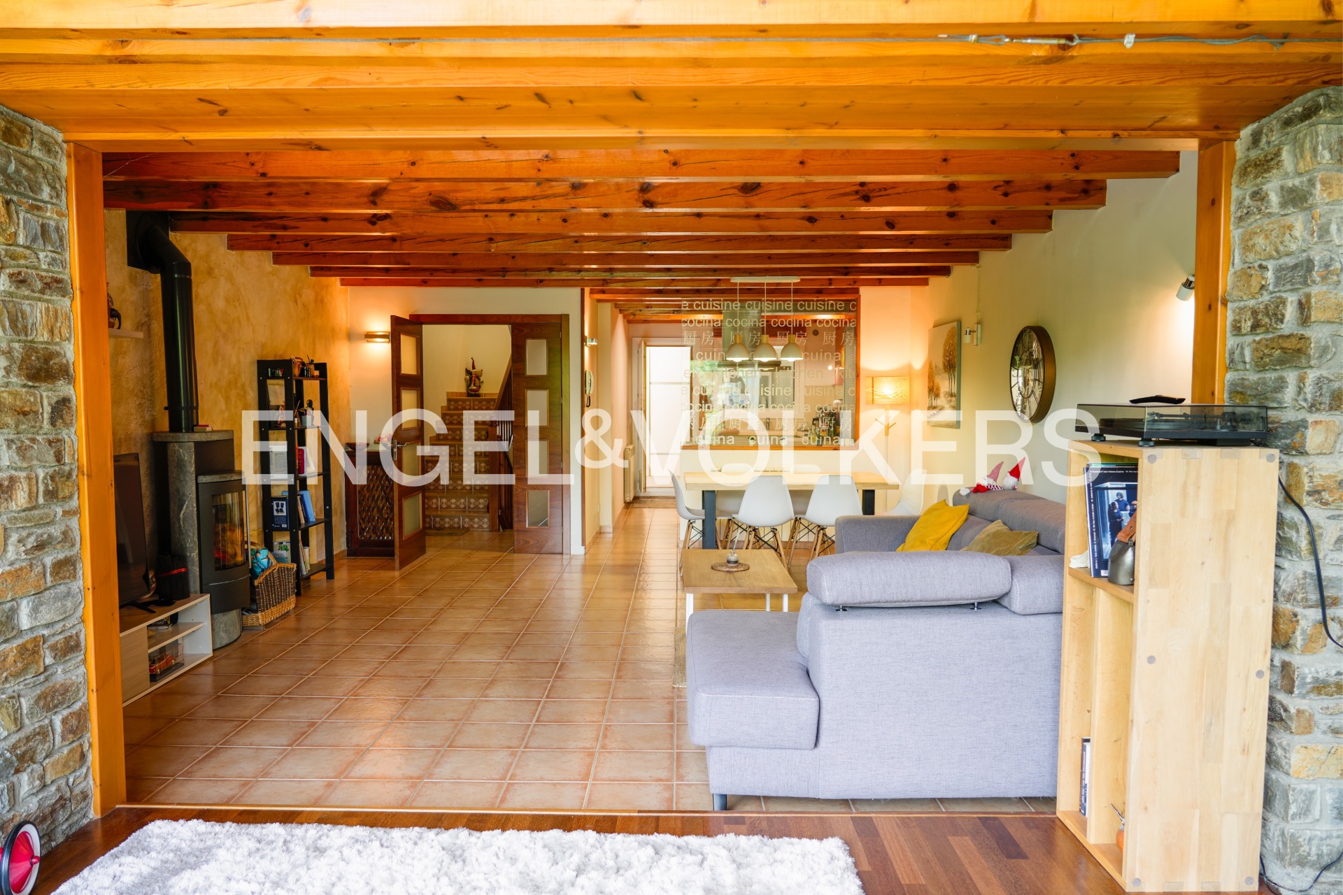 Casa adossada en venda a Ordino, 4 habitacions, 240 metres