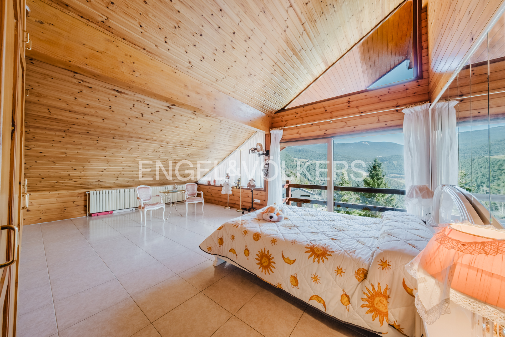 Chalet en venta en Certers, 8 habitaciones, 603 metros