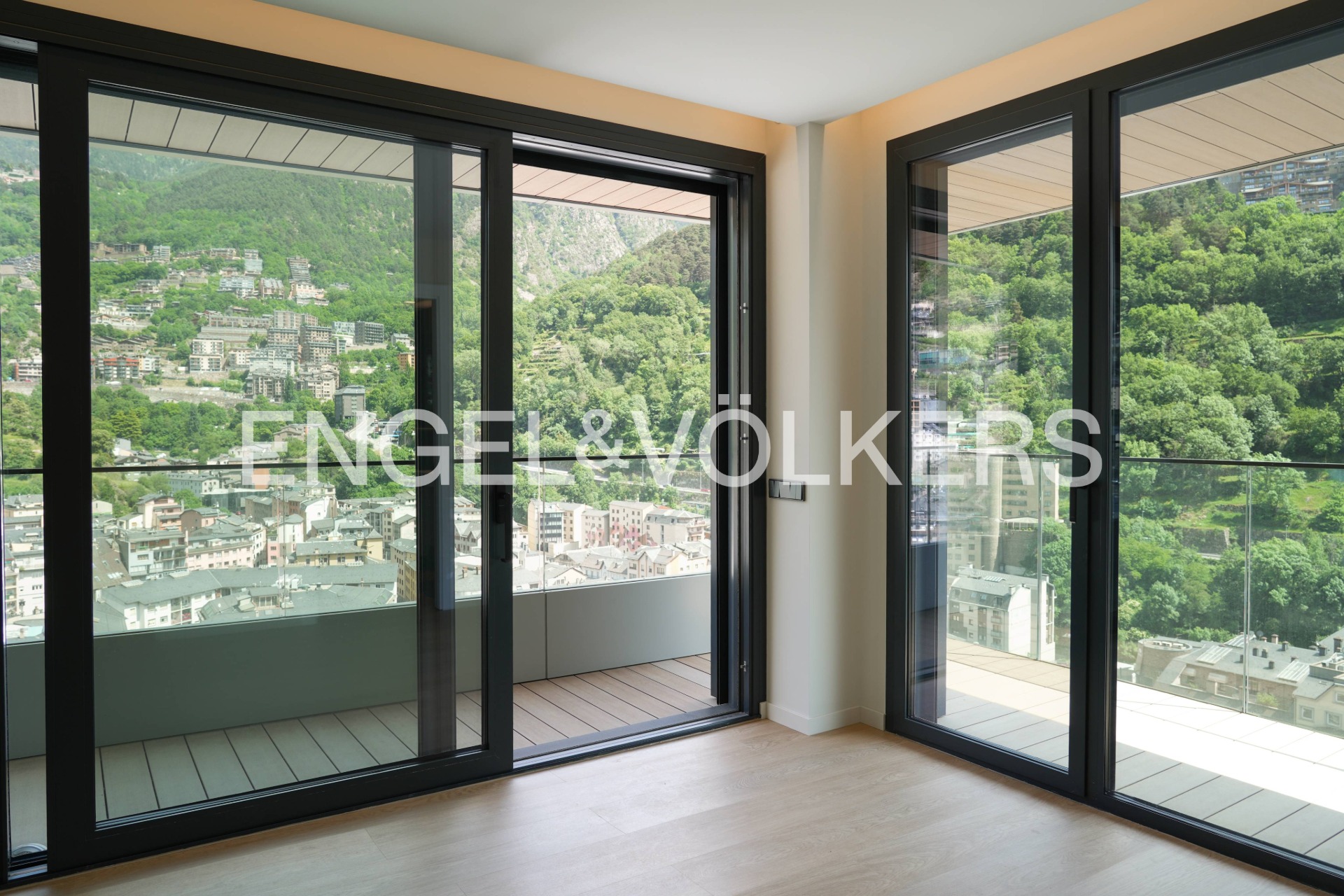 Ático en venta en Escaldes Engordany, 4 habitaciones, 187 metros
