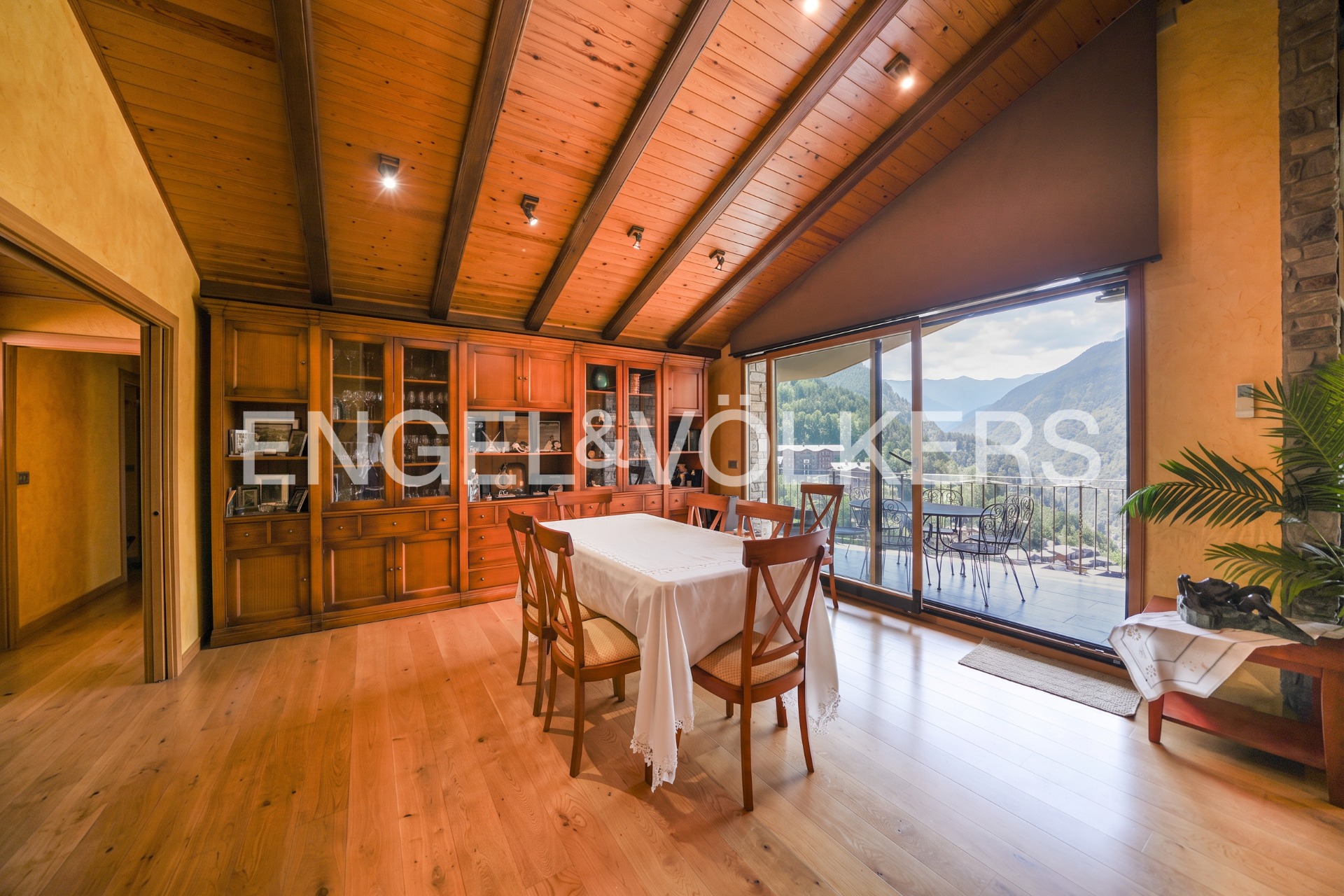 Àtic en venda a Anyós, 3 habitacions, 237 metres