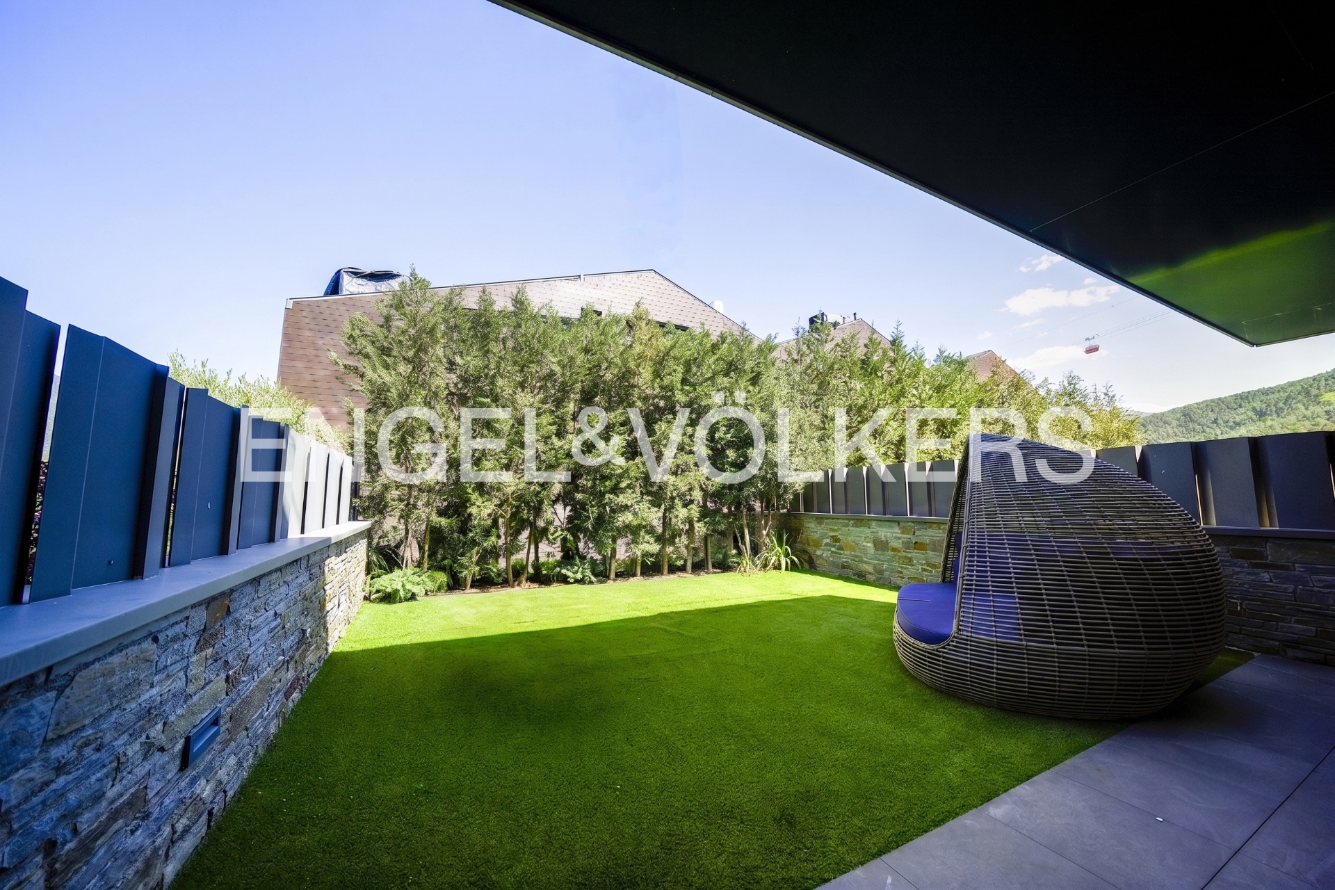 Casa adossada en venda a Escàs, 4 habitacions, 372 metres