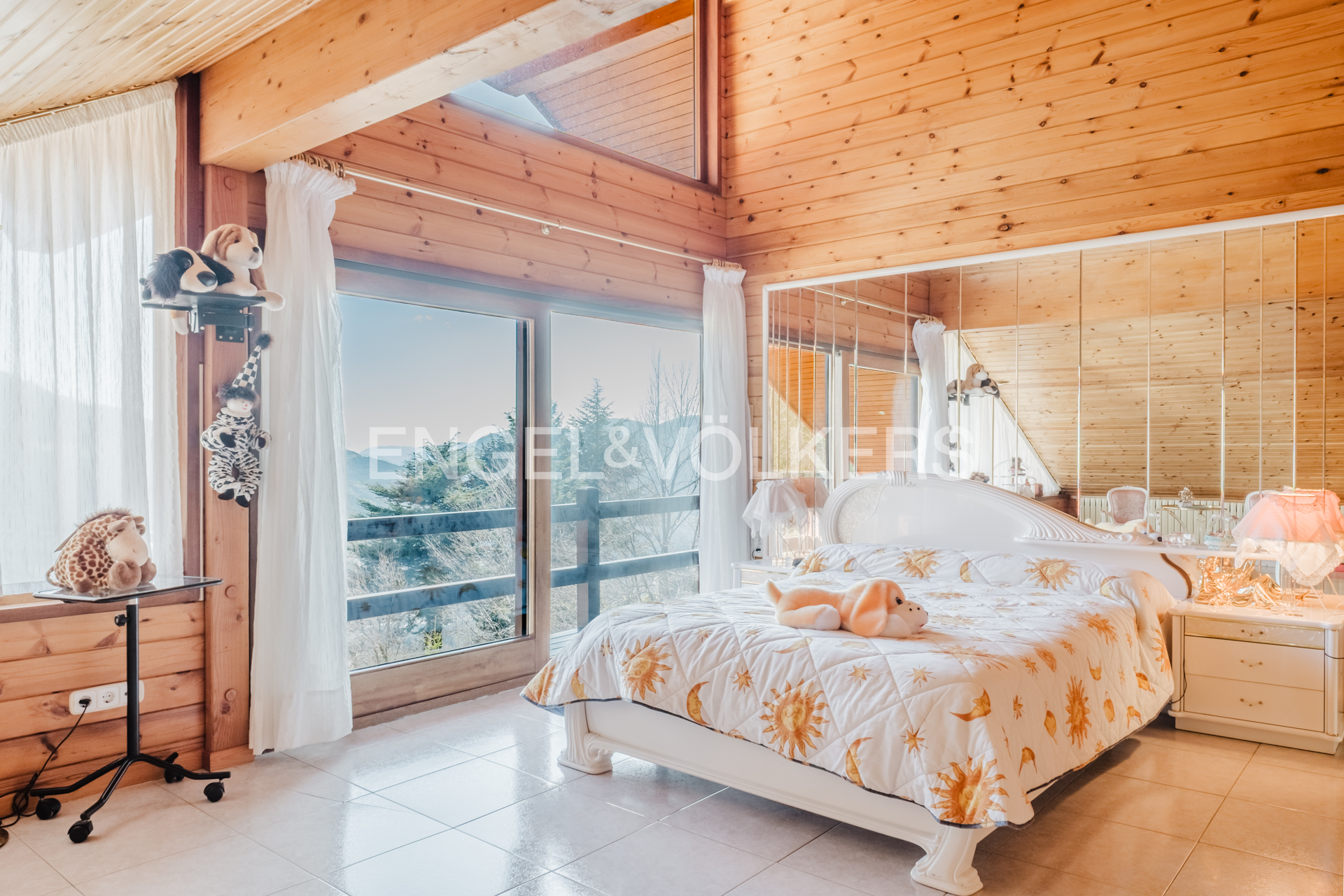 Chalet en venta en Certers, 8 habitaciones, 603 metros