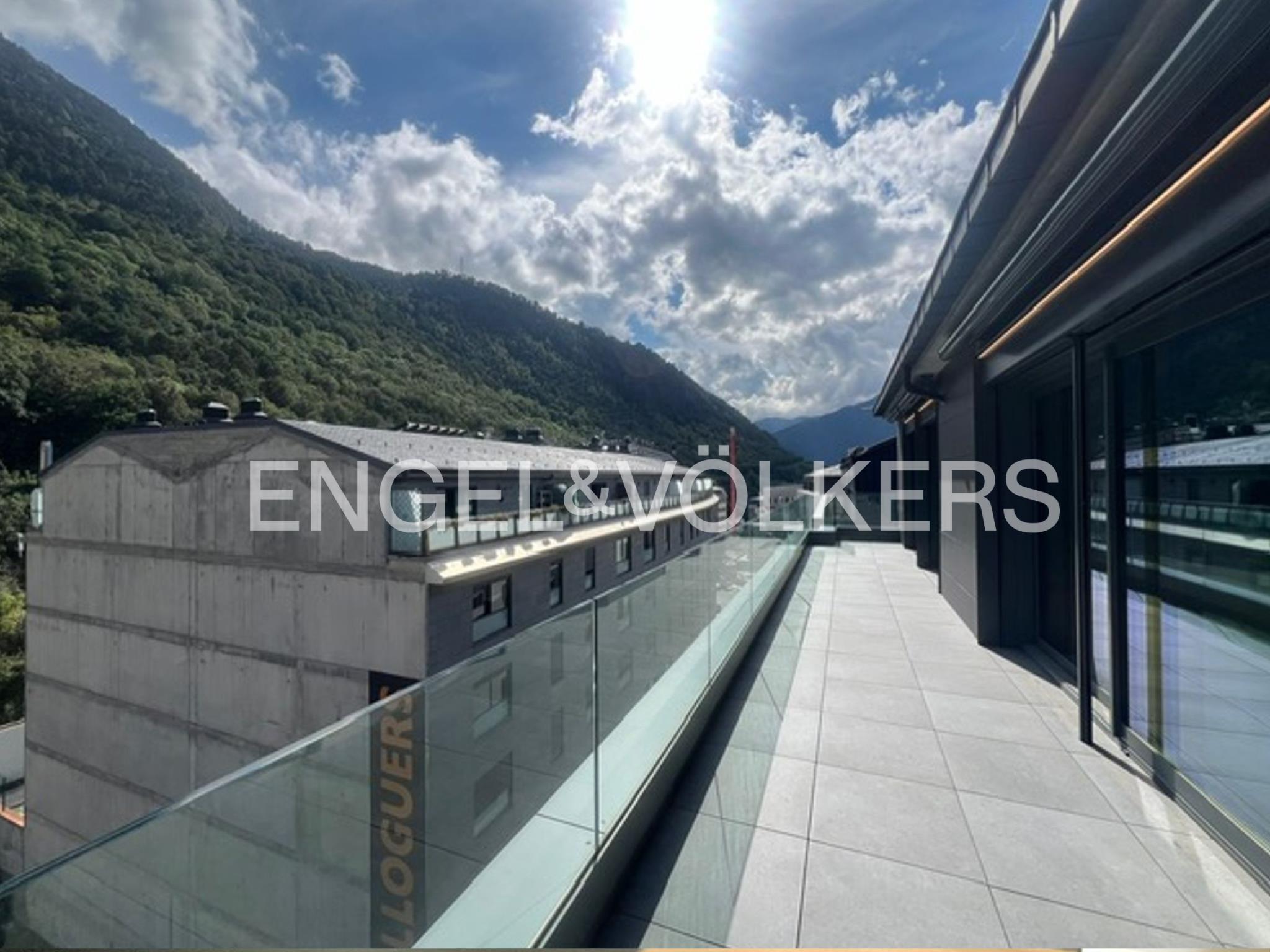 Ático de alquiler en Escaldes Engordany, 4 habitaciones, 180 metros