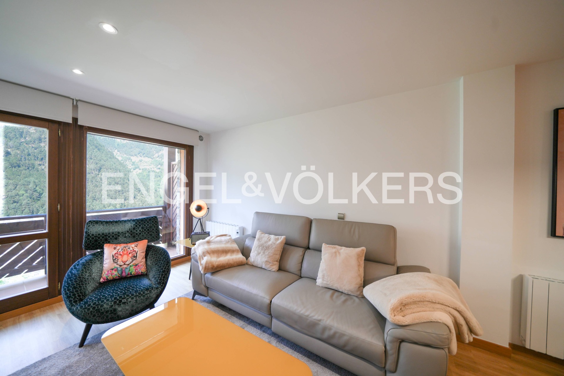 Pis en venda a Arinsal, 2 habitacions, 95 metres