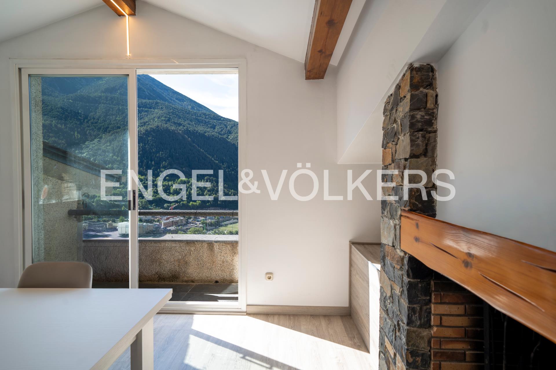 Piso en venta en Encamp, 3 habitaciones, 129 metros