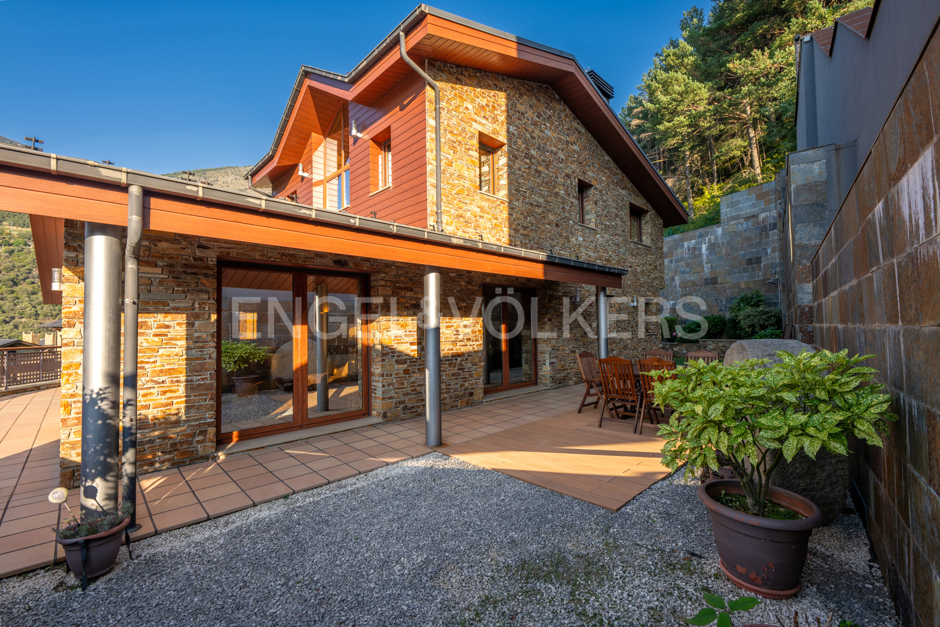 Chalet en venta en Aixirivall, 4 habitaciones, 488 metros