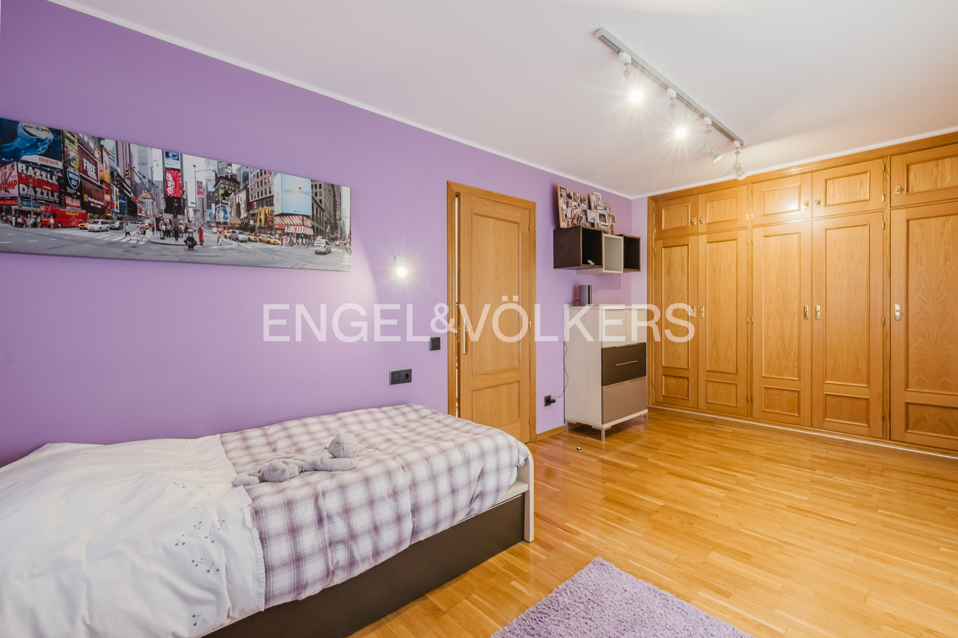 Casa adossada en venda a Arans, 4 habitacions, 382 metres