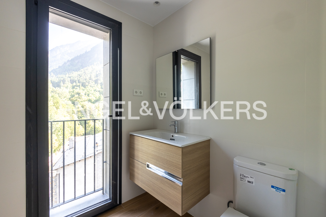 Àtic de lloguer a Escaldes Engordany, 3 habitacions, 95 metres