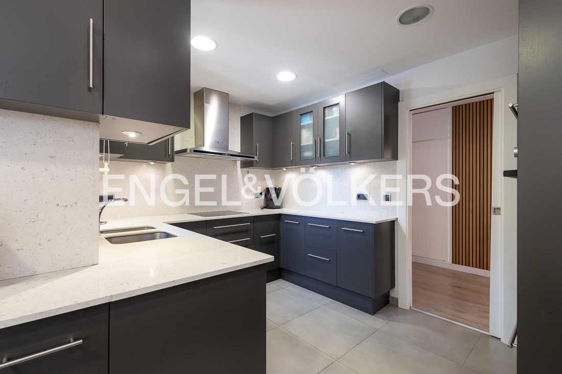 Pis en venda a Santa Coloma, 3 habitacions, 157 metres