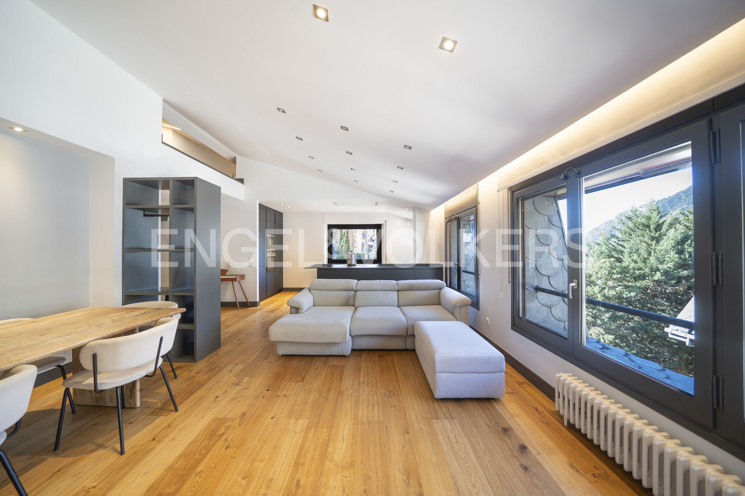 Àtic en venda a Encamp, 4 habitacions, 202 metres